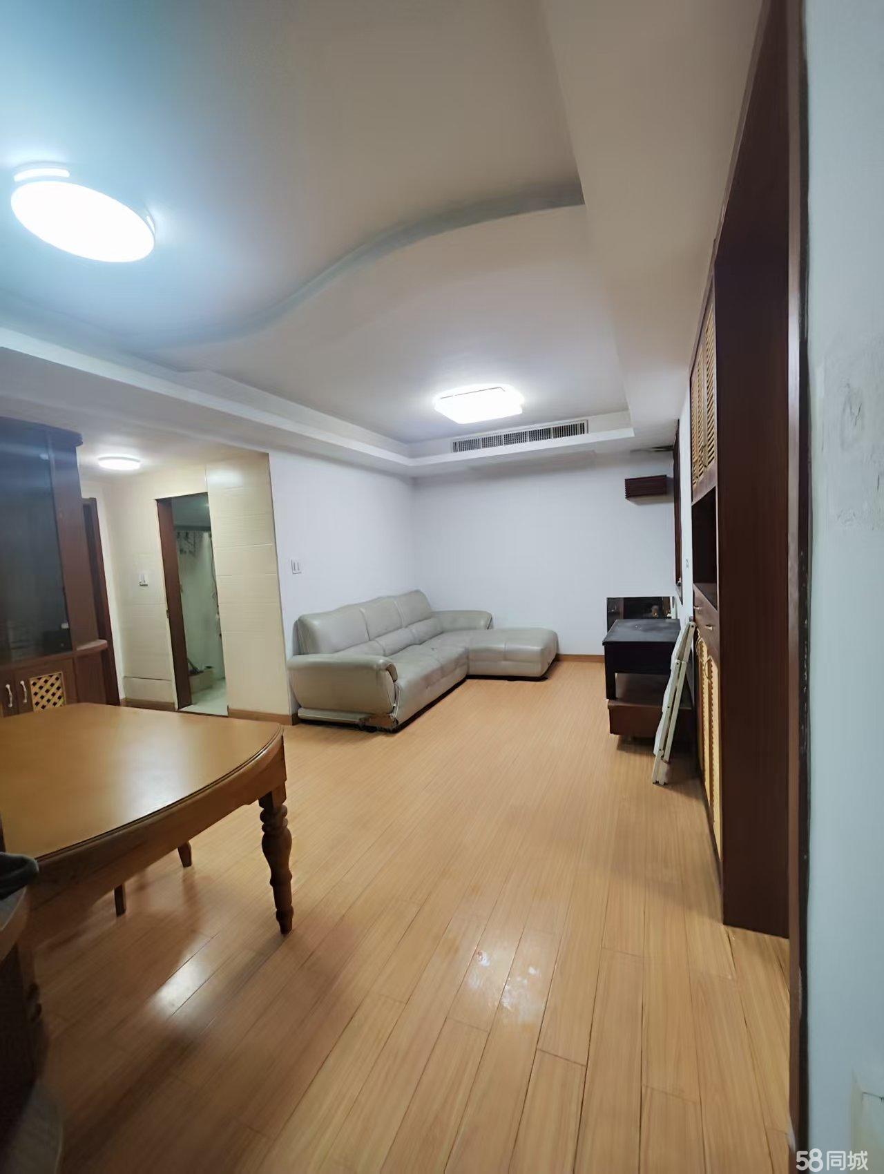 1号线坪洲地铁站附近阳台大单间